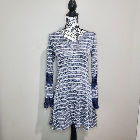 J Gee small womens blue and white striped dress - Picture 1 of 11
